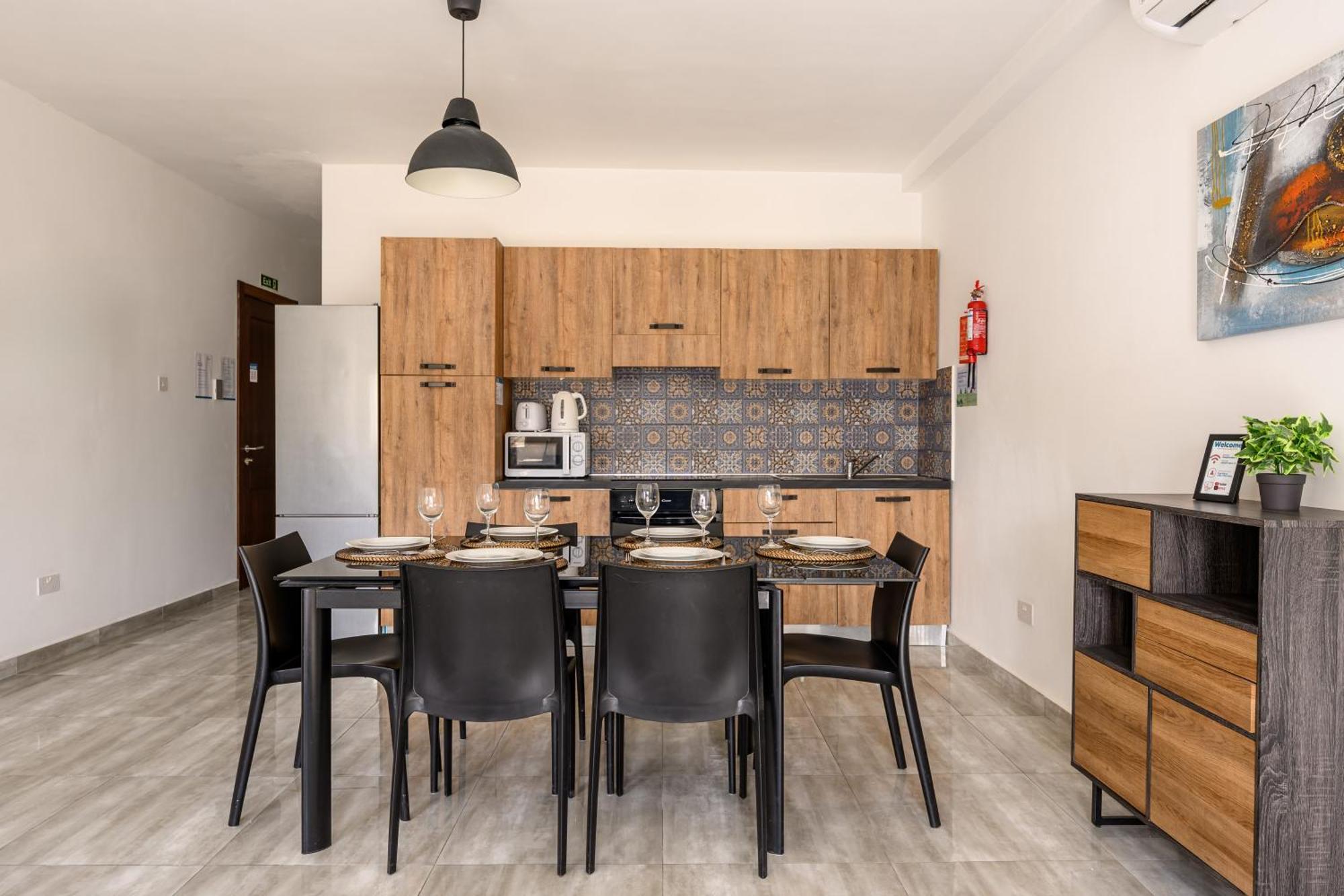 F11 Room 2, Private Room Two Single Beds Shared Bathroom In Shared Flat Msida Exteriör bild