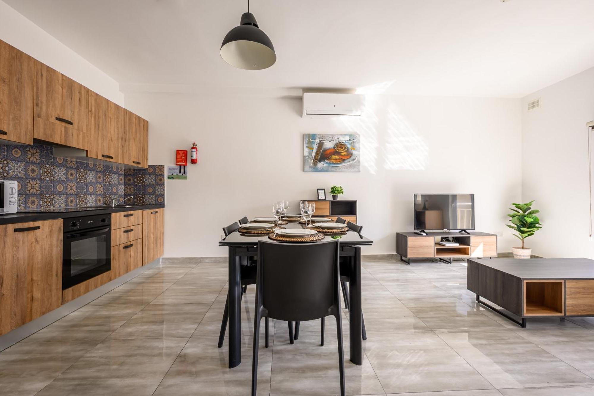 F11 Room 2, Private Room Two Single Beds Shared Bathroom In Shared Flat Msida Exteriör bild