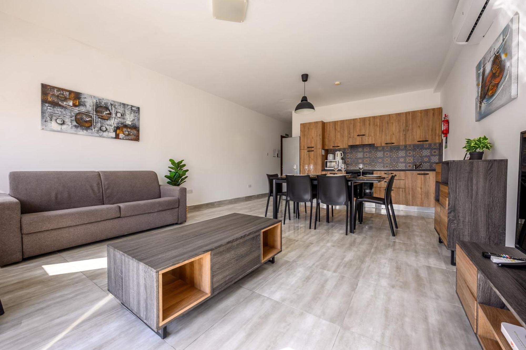 F11 Room 2, Private Room Two Single Beds Shared Bathroom In Shared Flat Msida Exteriör bild