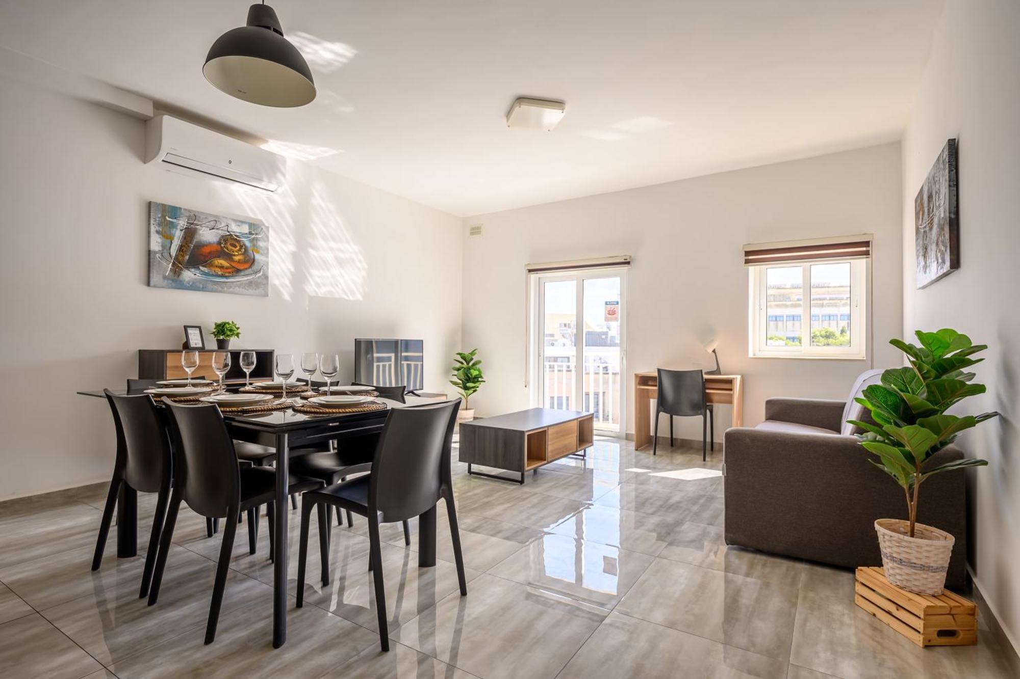 F11 Room 2, Private Room Two Single Beds Shared Bathroom In Shared Flat Msida Exteriör bild